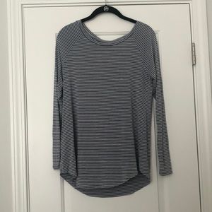 American Eagle Sift and Sexy Tee Small